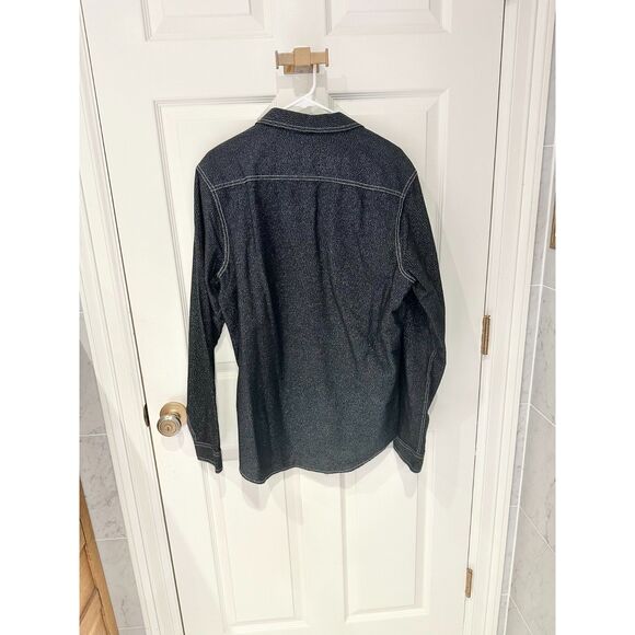 Men's Medium Long Sleeve Button Down Black Shirt - Picture 2 of 4